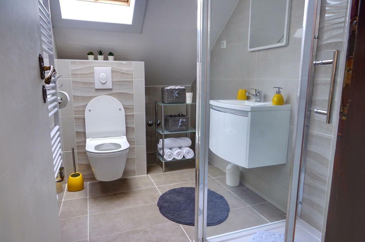 Apartman Studio Sonas 3 With Free Private Parking Karlovac Exterior foto